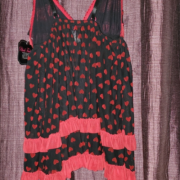 Nighty - Picture 2 of 3